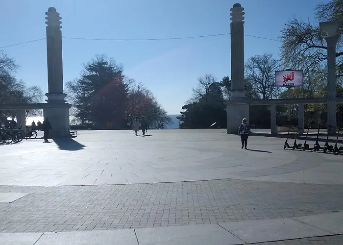 Festival And Congress Centre * Warna